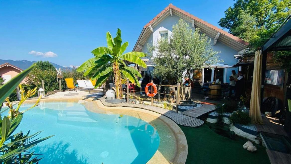 A La Marc'Quize Chambres D'Hotes, Petit Dejeuner Compris, Avec Piscine A Debordement En Exterieur, Bain Nordique A 38 Degres En Prestation Supplement Sur Reservation Horaire Anticipee 1 Place De Parking Gratuite Sur Place Mouxy Eksteriør billede